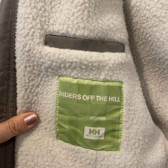 Helly Hansen Tan lined jacket size small - Picture 10 of 14